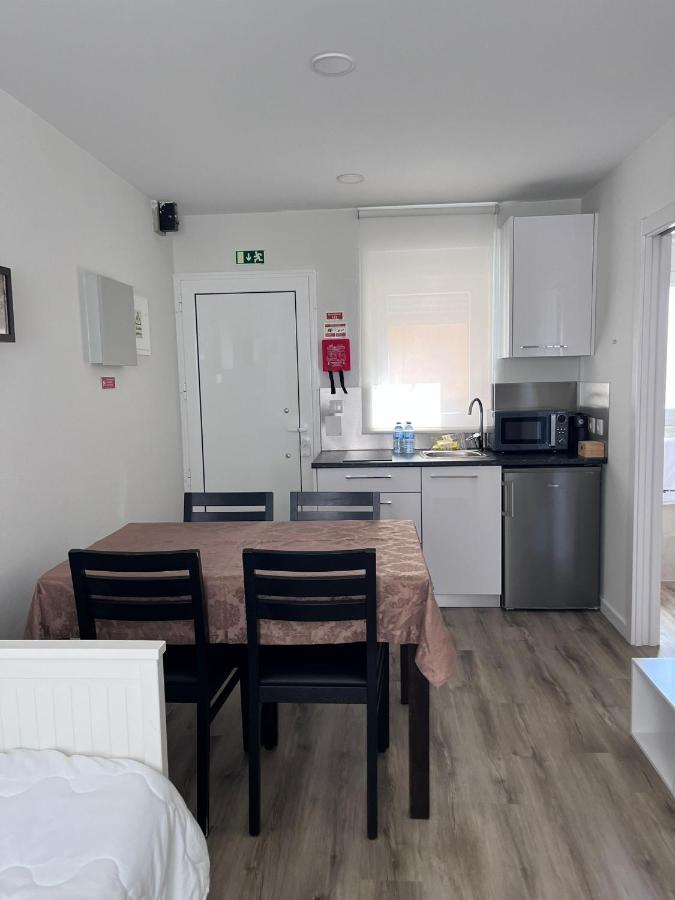 Casas Dona Emilia Vieira de Leiria Exterior foto